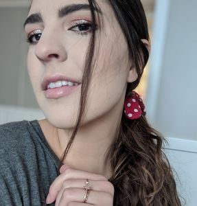 Meet your Posher, Maesa